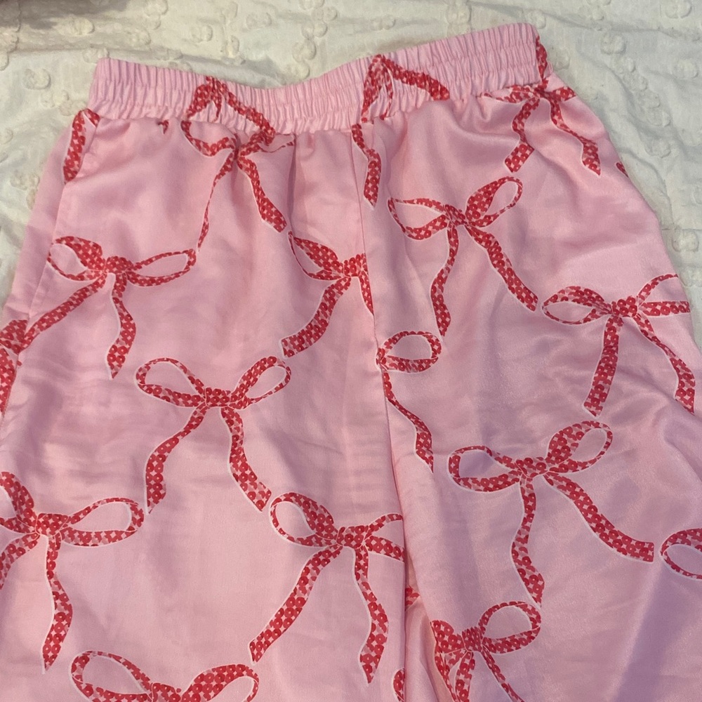 Shop These Three Pink Bow Patterned pajama set